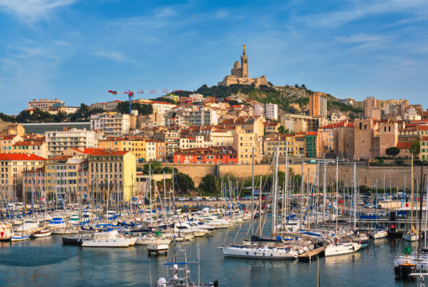 Vieux port de Marseille, ville emblématique du sud de la France. L'image représente le client de TRIMANE qui est l'Etablissement Public Foncier de la région PACA.